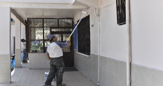 Muratpaşa Belediyesinden Okullara Destek