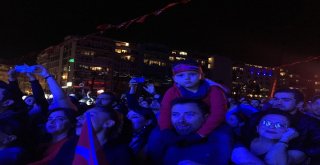 Cumhuriyetin 95. Yılı Kutlamalarına İzmirde Görkemli Final