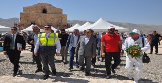 Tarihi Artuklu Hamamı Yeni Yerine Taşındı