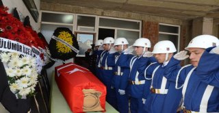 Uzman Çavuş Kalbine Yenik Düştü