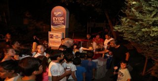 Eyüpsultanda Açıkhavada Sinema Keyfi