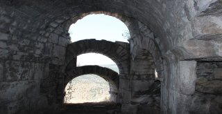 Kazılar Aigaideki Ziyaretçi Sayısını 10 Bine Çıkardı