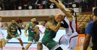 Tahincioğlu Basketbol Süper Ligi: Gaziantep Basketbol: 73 - Banvit: 69