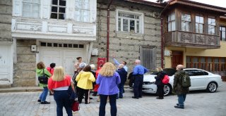Düğmeli Evler Turistlerin Gözdesi Oldu