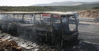 Otoyolda Otobüs Alev Alev Yandı