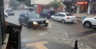İstanbuldan Sonra Şiddetli Yağış Trakyayı Da Etkisi Altına Aldı