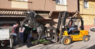 Hurdadan Yapılan At Ve Geyik Heykeli Başkentte Görücüye Çıkıyor