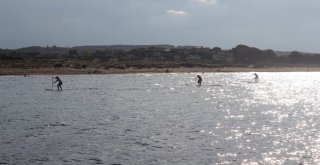 Türkiyenin İlk Deniz Sörfü Şampiyonası Kocaelide Gerçekleşti