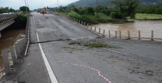 Ordunun Derelerini Yıktı Geçti
