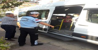 Zabıtalar Okul Servislerini Denetliyor