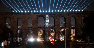 TÜRKİYE'NİN İLK ATATÜRK HOLOGRAMIYLA COŞKULU KUTLAMA