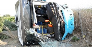 Otomobil İle Halk Otobüsü Çarpıştı: 24 Yaralı