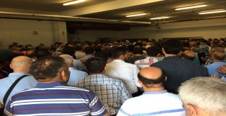 Kansere Yenik Düşen Genç Hemşireye Duygusal Veda