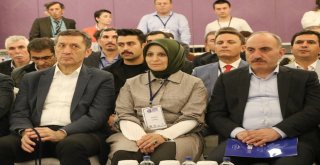 Bakan Selçuk Konferansa Katıldı