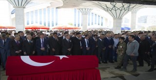 Batman Şehidini Babası Ve Kardeşi Asker Kıyafetiyle Uğurladı