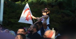 Bursada Binler Bayrak Yürüyüşünde Buluştu