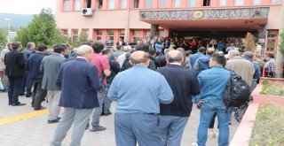 Avukatın Annesinin Feryadı Yürek Dağladı