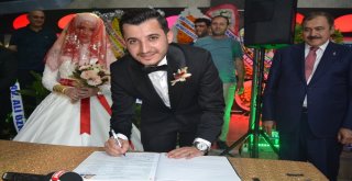 Milletvekili Eroğlu, Nikah Şahidi Oldu