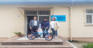 Bisikletliler Derneğinden 10 Kırsal Okula Bisiklet Bağışı