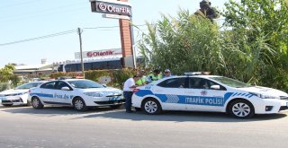 Sivil Polislerin Trafik Lambalarında Hatalı Sürücü Nöbeti