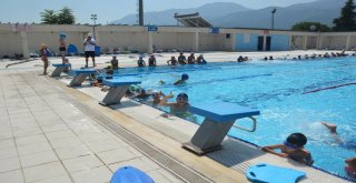 Şehzadelerde Öğrenciler Eğlenerek Spor Yapıyor