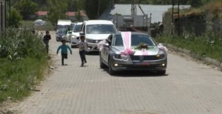 Bahşiş Almak İsteyen Çocuklar Canlarını Hiçe Sayıyor