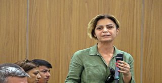 Yanan Fabrikanın Sahibi İle Çalışanları Gözyaşlarına Boğuldu