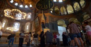 Anayasa Mahkemesi, Bir Dernek Tarafından Ayasofya Müzesinin Namaz Kılınması İçin İbadete Açılması Yönündeki Talebin Reddedilmesi Nedeniyle Din Ve Vicdan Hürriyetinin İhlal Edildiği İddiasıyla Yaptığı 