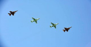 Türk Ve Azeri Savaş Uçaklarından Ortak Uçuş