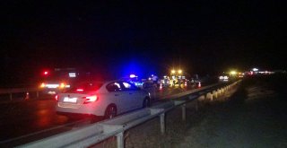 Kazada Önlem Alan Jandarma Uzman Çavuşa Araç Çarptı