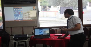 Kıraathanelerde Vatandaşlara Akıllı Telefon Eğitimi