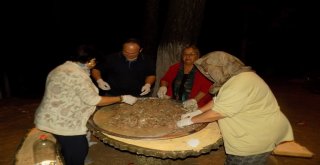 736 Yıldır Bu Keşkek İçin İnsanlar Geceyi Dağda Geçiriyor