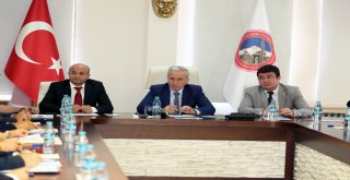 Bağımlılıkla Mücadele İl Koordinasyon Kurulu Toplantısı Vali Kamçı Başkanlığında Yapıldı