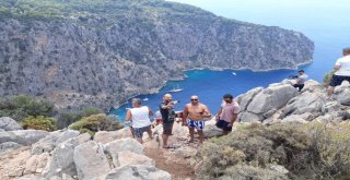 Ölüme Meydan Okuyarak Fotoğraf Çektiriyorlar