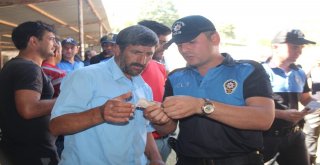 Polisten Kurban Satıcılarına Sahte Para Uyarısı