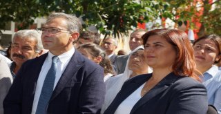 Adnan Menderesin Heykeli Duygusal Anlar Yaşattı
