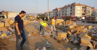 Tır Kazasında Faciadan Dönüldü... O Anlar Kamerada