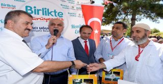 Hacı Adayları Salavatlarla, Dualarla Uğurladı