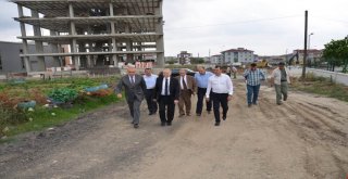 Vali Ceylan Çorluda Yapımı Devam Eden Okul İnşaatlarını İnceledi