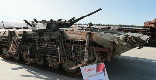 Rusya, Deaştan Ele Geçirdiği Silahları Sergiledi