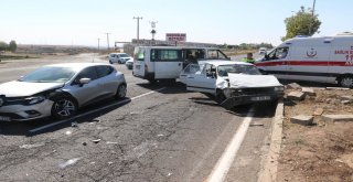 Diyarbakırda Trafik Kazası: 3 Yaralı