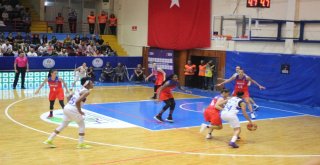 Türkiye Kadınlar Basketbol Süper Ligi: Hatay Büyükşehir Belediyespor: 83 - Botaş: 63