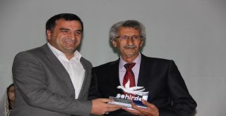 Şehirder Altın Rozetler Başarı Ödülleri Sahiplerini Buldu