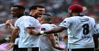 Spor Toto Süper Lig: Beşiktaş: 2 - Akhisarspor: 0  (İlk Yarı)