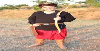 Film Seti Değil, Turnuva Hazırlığı