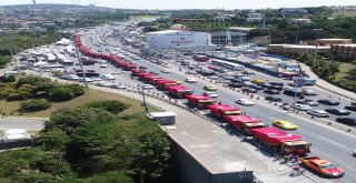 15 Temmuzun Sembolü Kamyonlar 15 Temmuz Şehitler Köprüsünden Geçiş Yaptı