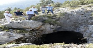 Efsaneleriyle Ünlü 40 Odalı Arılı Mağarası Turizme Açılmayı Bekliyor