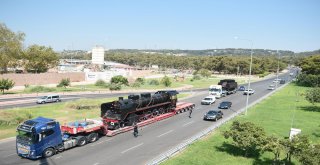 20. Yüzyılın İlk Buharlı Lokomotifi Karayoluyla Kepeze Geldi