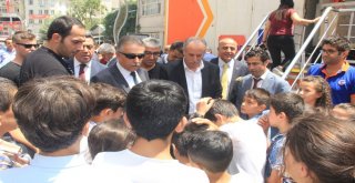 Vali Toprak, 6.6 Şiddetindeki Depremi Yaşadı