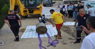 Kayıp Şahsın Cesedi Varil İçinde Irmakta Bulundu